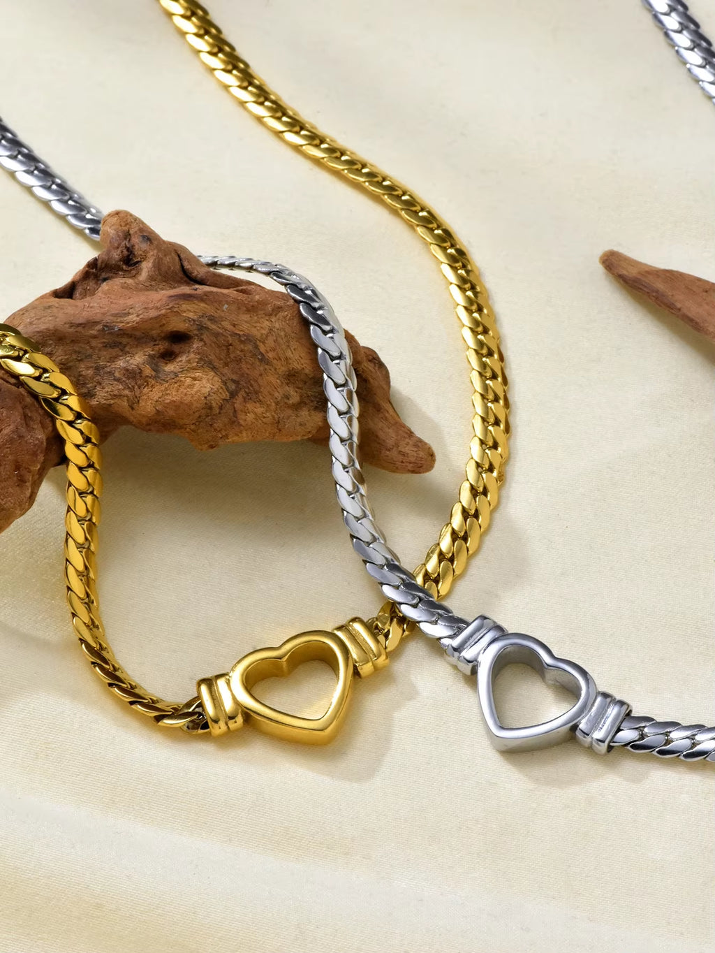 1 Piece Fashion Gold-Plated Waterproof Stainless Steel Jewelry Luxury Heart Shaped Chain Necklace Birthday Gift for Friends Mom