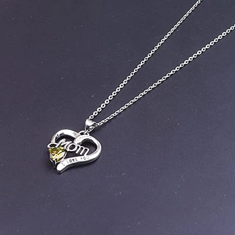 Romantic Heart Pendant Necklace for Mom Elegant Accessories Inlaid Bright Cubic Zirconia Love Mother'S Day Jewelry Gift