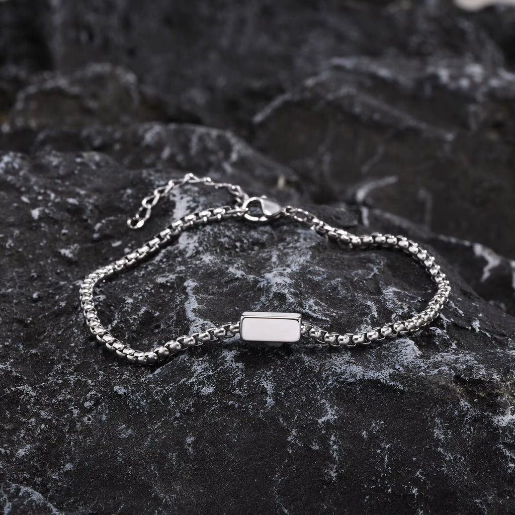 Engrave Name Box Chain Bracelets for Men, Stainless Steel Geometric Square Tube Custom Family Names Bracelets Gift to Dad