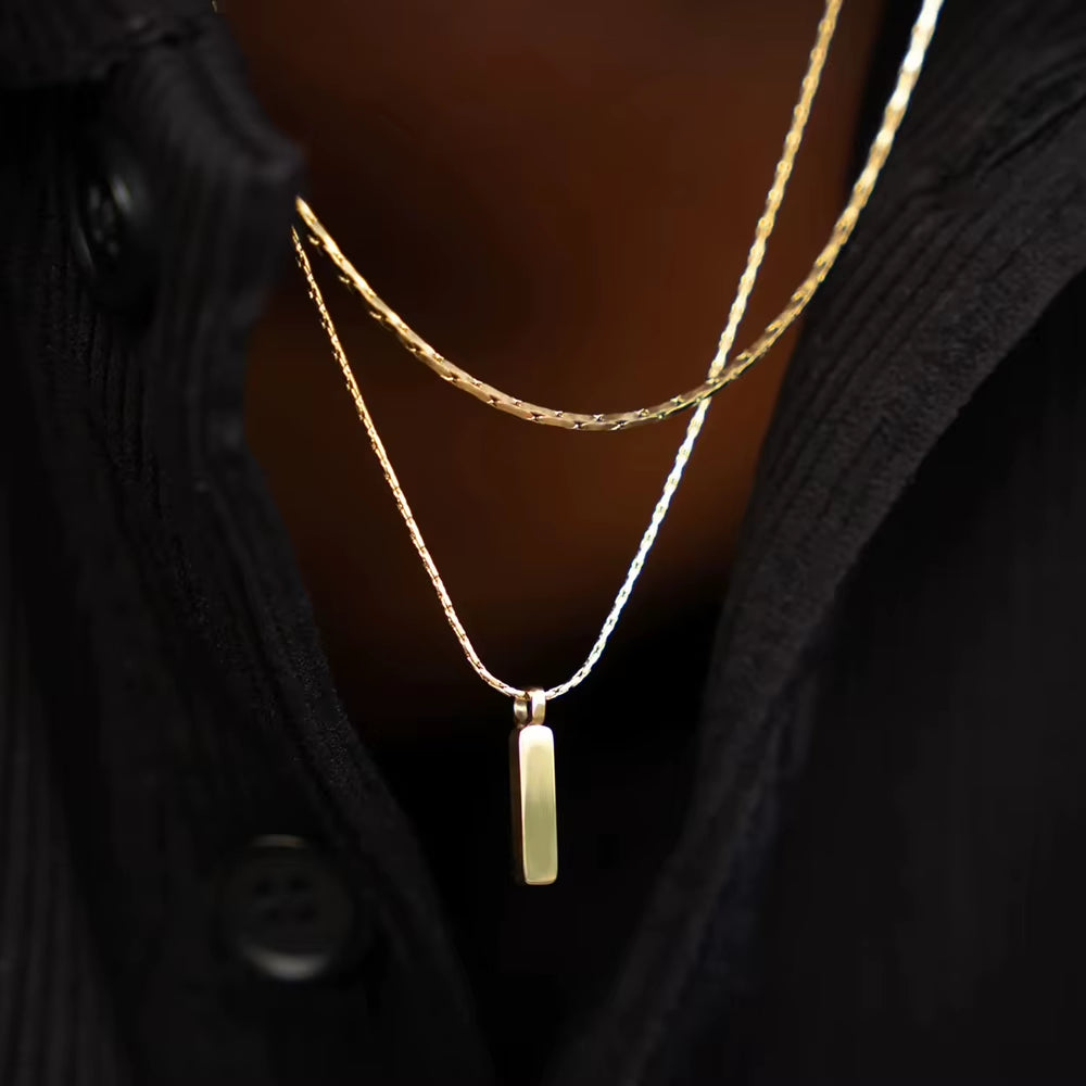 Men'S Stainless Steel Waterproof Jewelry Necklace 1MM Wire Chain Square Pendant in White Golden Fine Accessoriesgift