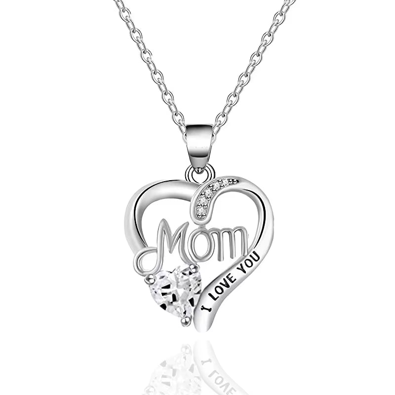 Romantic Heart Pendant Necklace for Mom Elegant Accessories Inlaid Bright Cubic Zirconia Love Mother'S Day Jewelry Gift